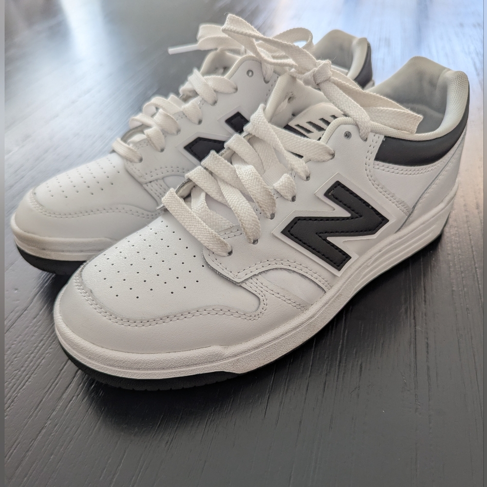 New Balance Men's White and Black Athletic Sneakers